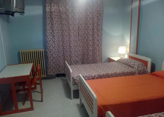 Hostal Riano * 리아노